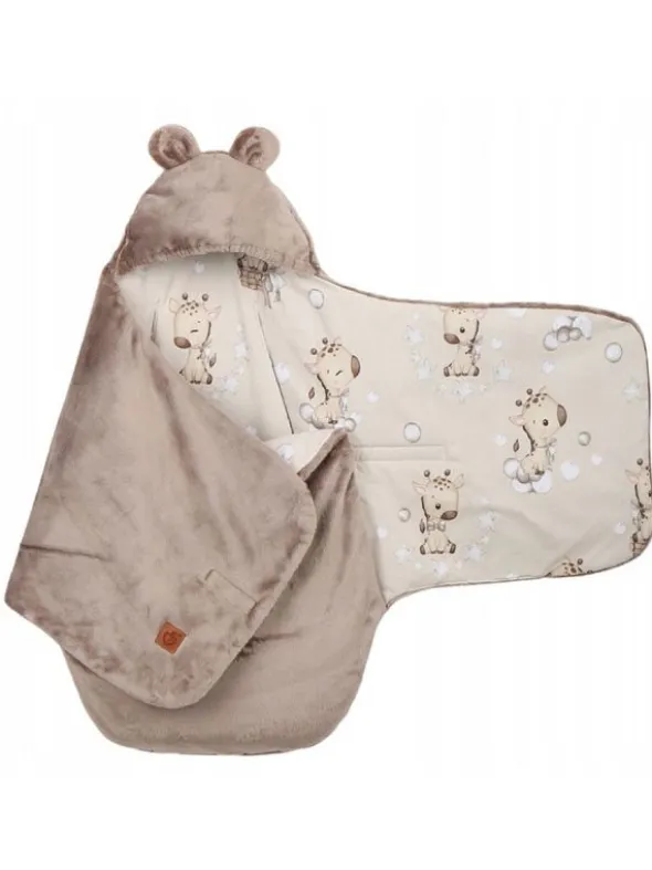 Vauvan turvakaukalon lämpöpussi – Beige velvet and giraffes